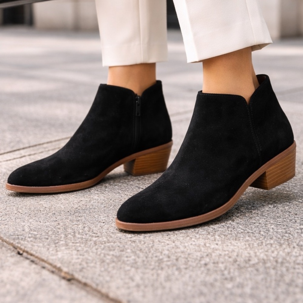 Garnet Hill Black Suede Ankle Boots Made in Italy Sz 8.5